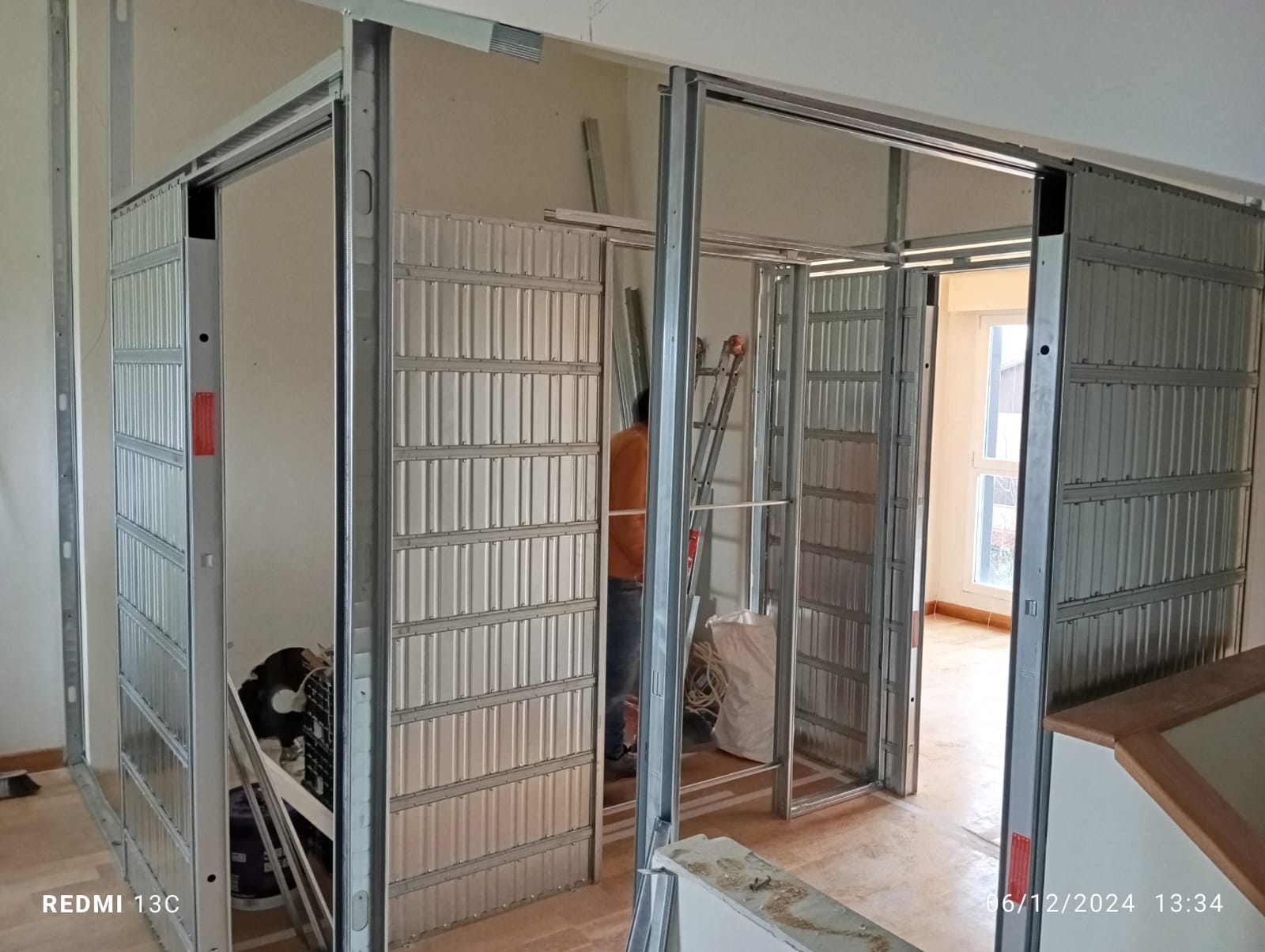Ejecución de Baño en Tercera Planta de Vivienda Unifamiliar en Zuasti con Sistema de Pladur y Equipamiento Completo - Imagen 3