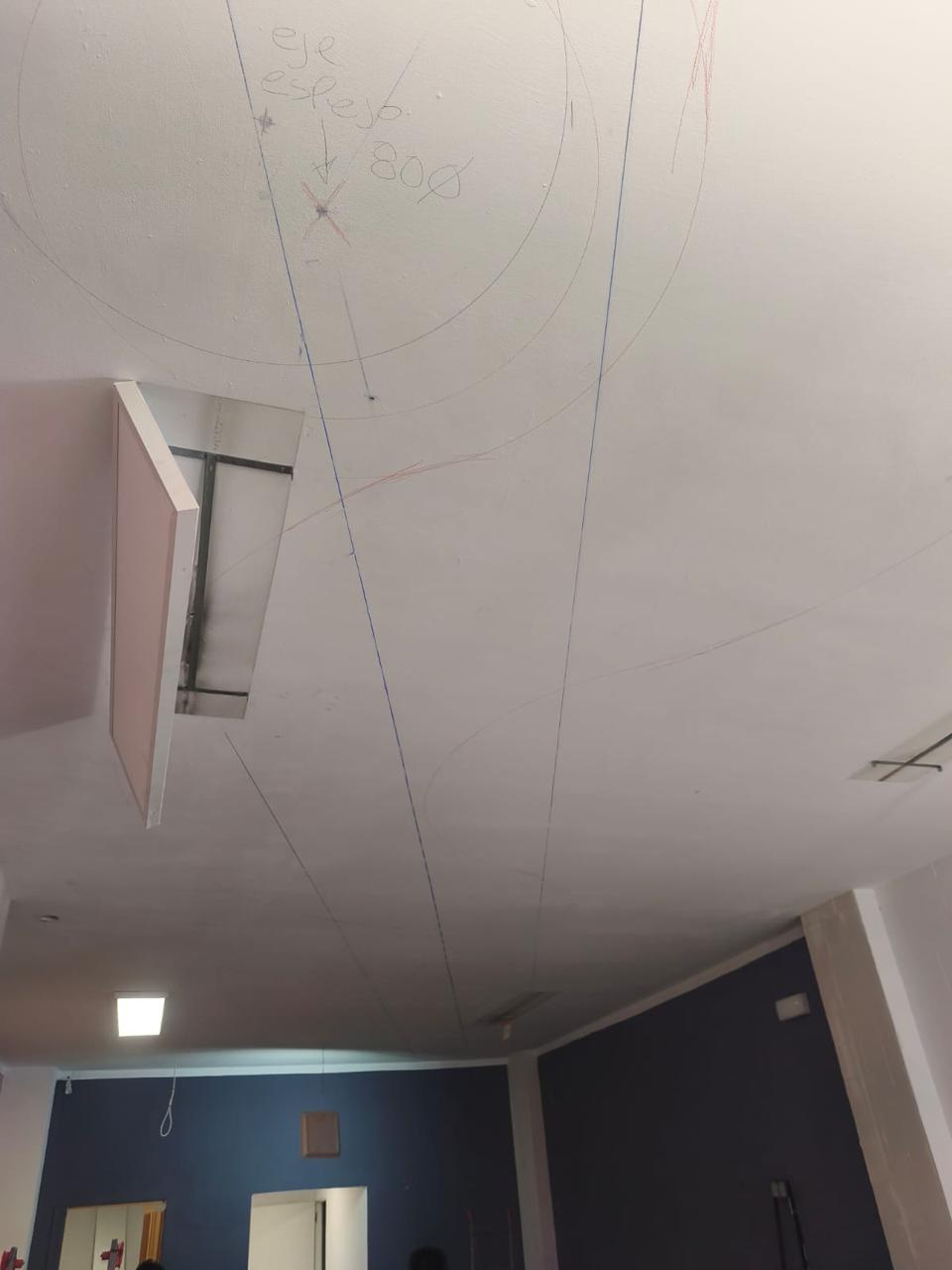 Reforma Integral de Local Comercial para Salón de Belleza con Instalación de Mobiliario en Pamplona - Imagen 8