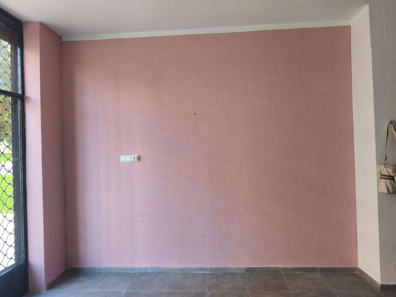 Reforma Integral de Local Comercial para Salón de Belleza con Instalación de Mobiliario en Pamplona - Imagen 4
