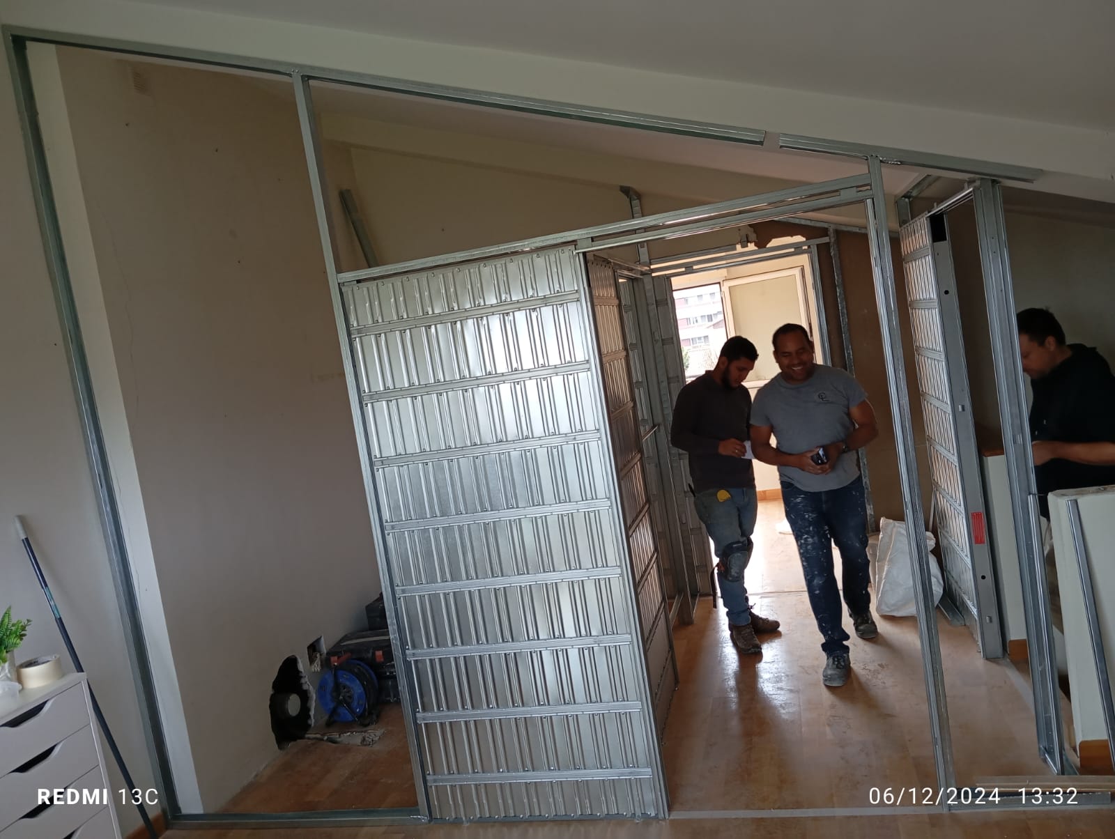 Ejecución de Baño en Tercera Planta de Vivienda Unifamiliar en Zuasti con Sistema de Pladur y Equipamiento Completo - Imagen 1