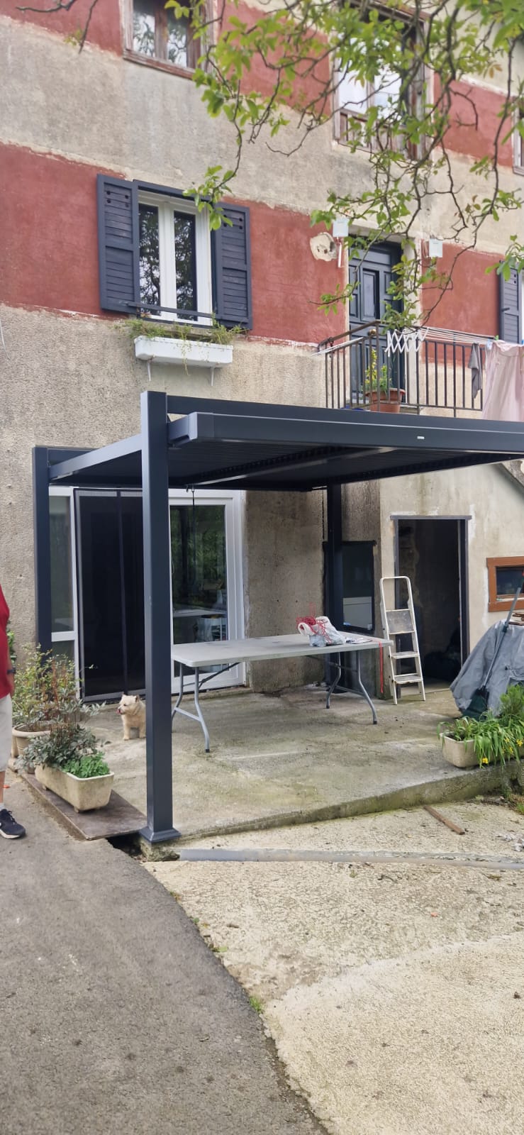 Instalación de Pérgola de Aluminio Sistema Persea - Imagen 2