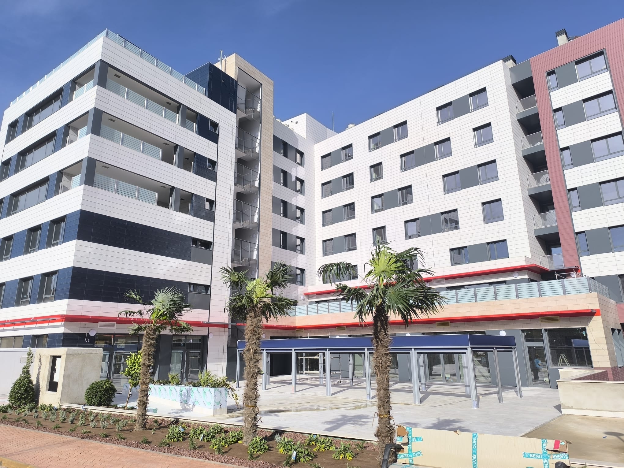 Ejecución de Fachada Ventilada con Sistema Faveker en Edificio Vitalia Home